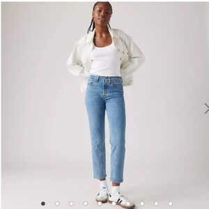 Levi’s Wedgie High Rise Straight Jean Size 27